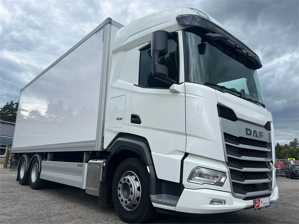 DAF XF480 FAS 6x2 - Camión caja cerrada: foto 4 DAF XF480 FAS 6x2 - Camión caja cerrada: foto 4