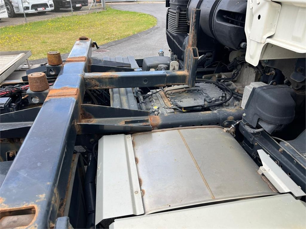 MAN TGS 26-500 6x2-4 LL - Camión portacontenedore/ Intercambiable: foto 4 MAN TGS 26-500 6x2-4 LL - Camión portacontenedore/ Intercambiable: foto 4