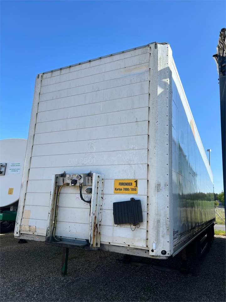 Schmitz 13,6 mtr boks - Semirremolque caja cerrada: foto 1 Schmitz 13,6 mtr boks - Semirremolque caja cerrada: foto 1