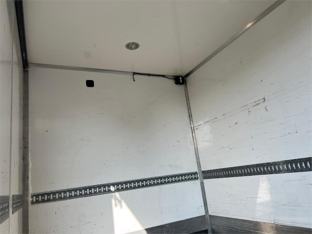 Volvo FL 16 ton 250HK - Camión caja cerrada: foto 5 Volvo FL 16 ton 250HK - Camión caja cerrada: foto 5