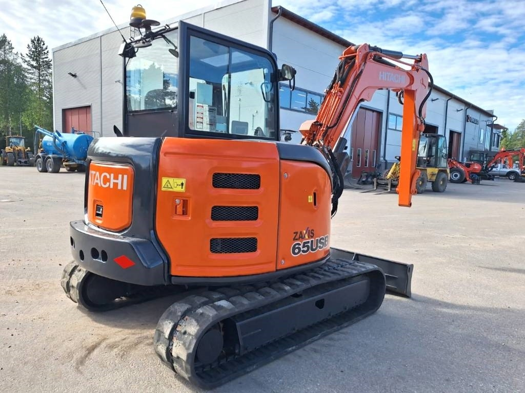 Hitachi ZX65USB-5  - Miniexcavadora: foto 4 Hitachi ZX65USB-5  - Miniexcavadora: foto 4