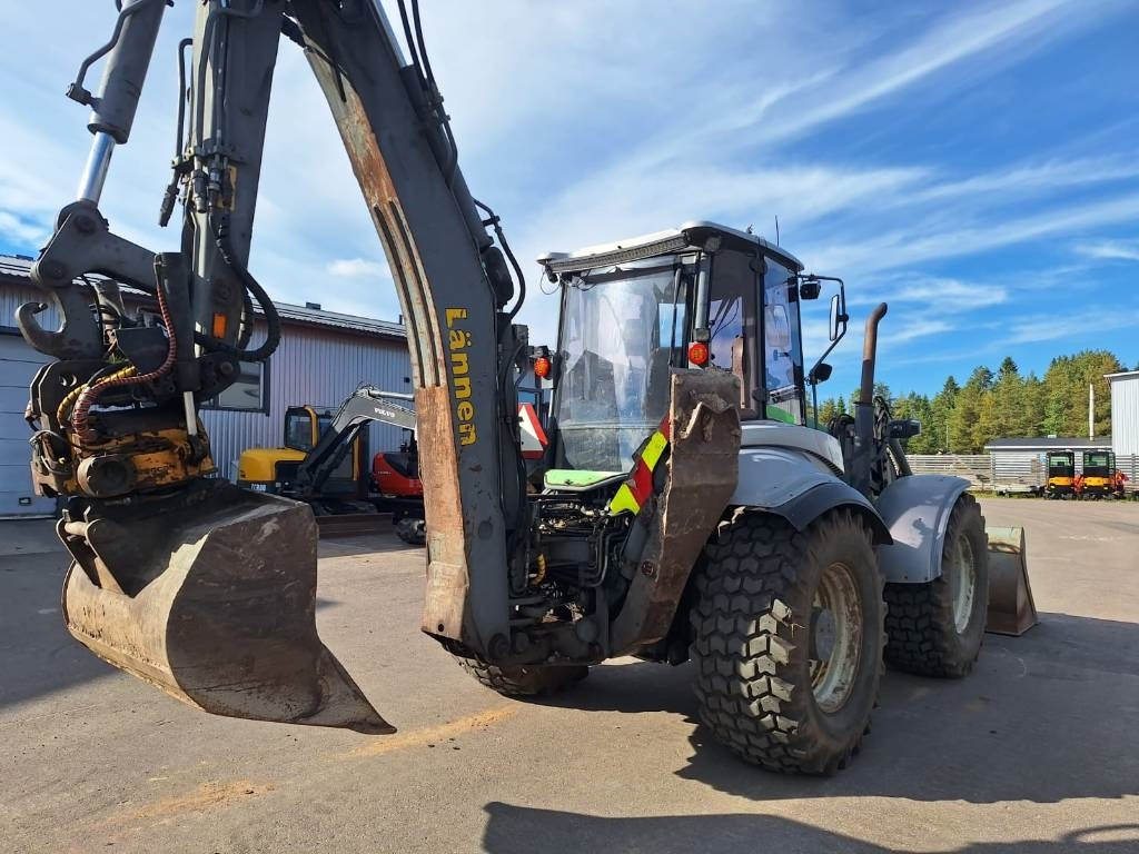 Lännen 8600E PYÖRITTÄJÄLLÄ - Retroexcavadora: foto 4 Lännen 8600E PYÖRITTÄJÄLLÄ - Retroexcavadora: foto 4