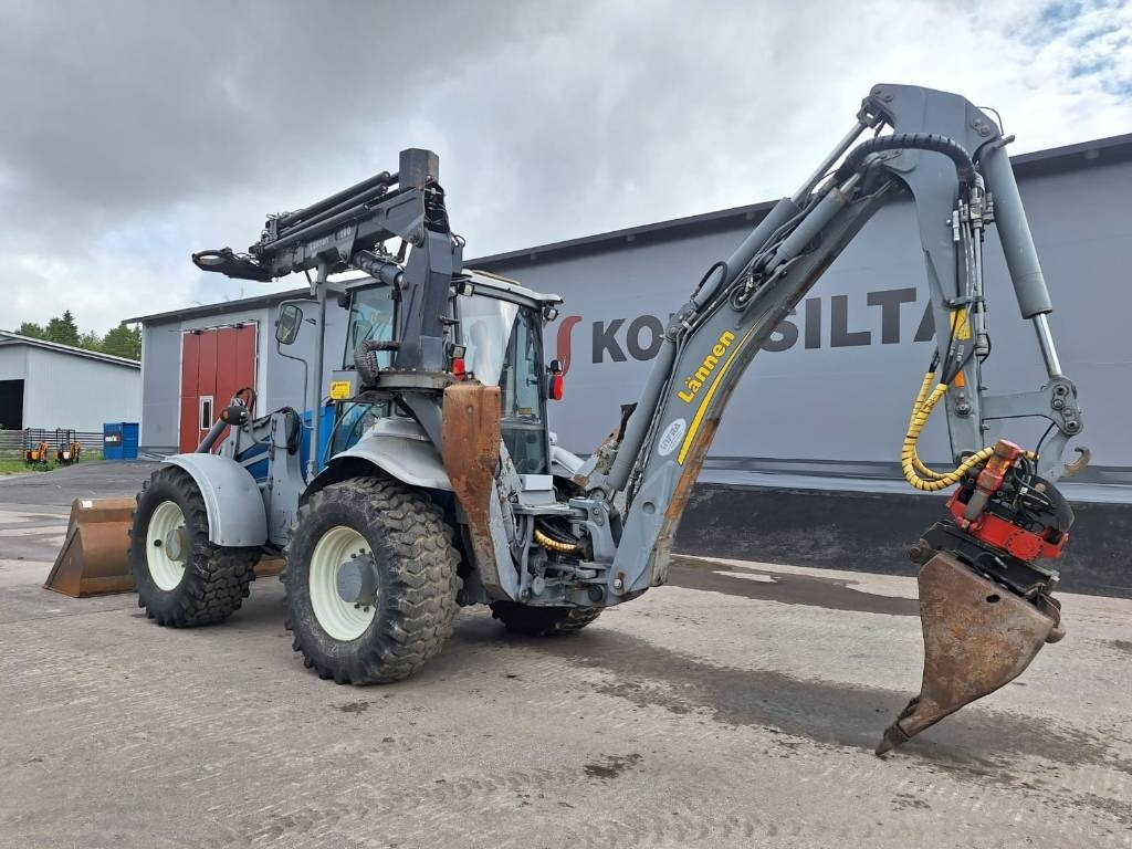 Lännen 8600G NOSTIN, HENKILÖKORI, PYÖRITTÄJÄ YM. - Retroexcavadora: foto 2 Lännen 8600G NOSTIN, HENKILÖKORI, PYÖRITTÄJÄ YM. - Retroexcavadora: foto 2