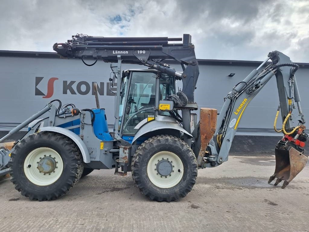 Lännen 8600G NOSTIN, HENKILÖKORI, PYÖRITTÄJÄ YM. - Retroexcavadora: foto 4 Lännen 8600G NOSTIN, HENKILÖKORI, PYÖRITTÄJÄ YM. - Retroexcavadora: foto 4