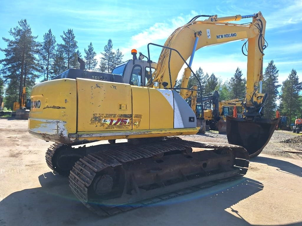 New Holland E175LC KALLISTAJALLA - Excavadora de cadenas: foto 4 New Holland E175LC KALLISTAJALLA - Excavadora de cadenas: foto 4