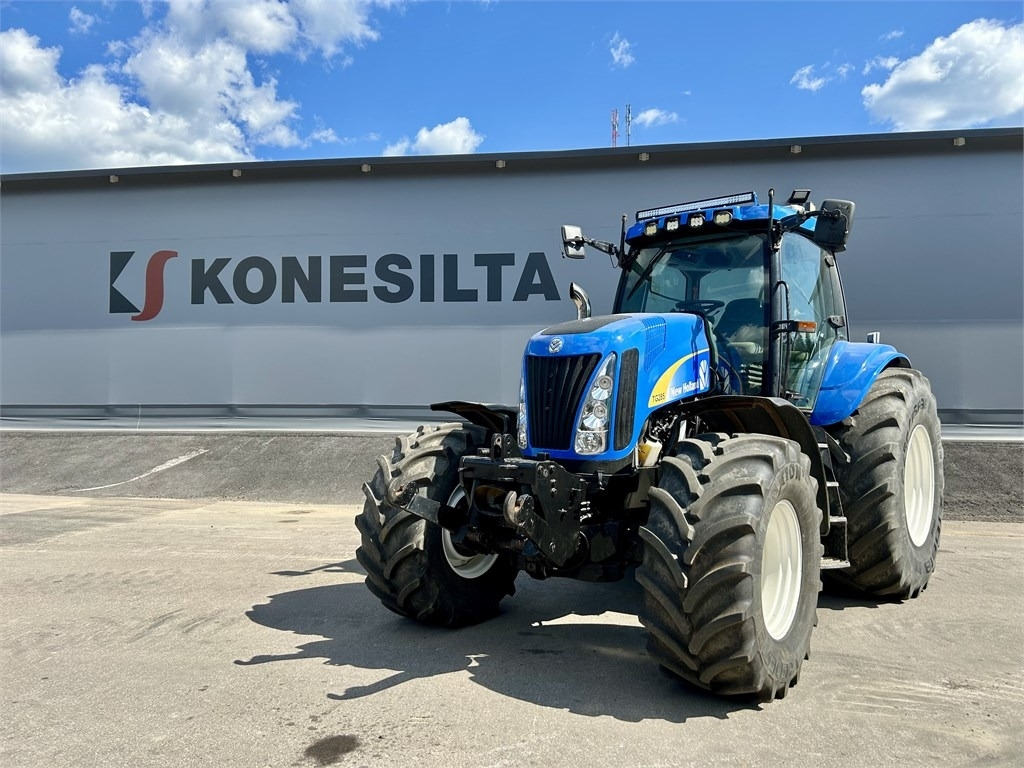 New Holland TG285  - Tractor: foto 1 New Holland TG285  - Tractor: foto 1