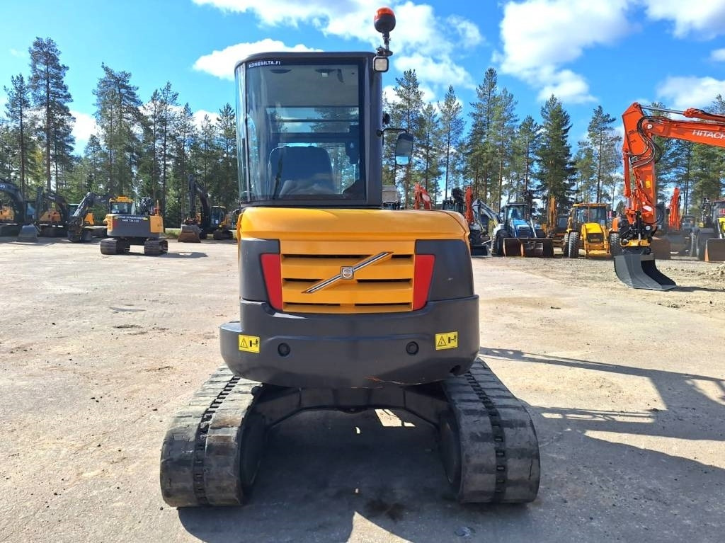 Volvo ECR48C PYÖRITTÄJÄ PIHDEILLÄ - Miniexcavadora: foto 3 Volvo ECR48C PYÖRITTÄJÄ PIHDEILLÄ - Miniexcavadora: foto 3