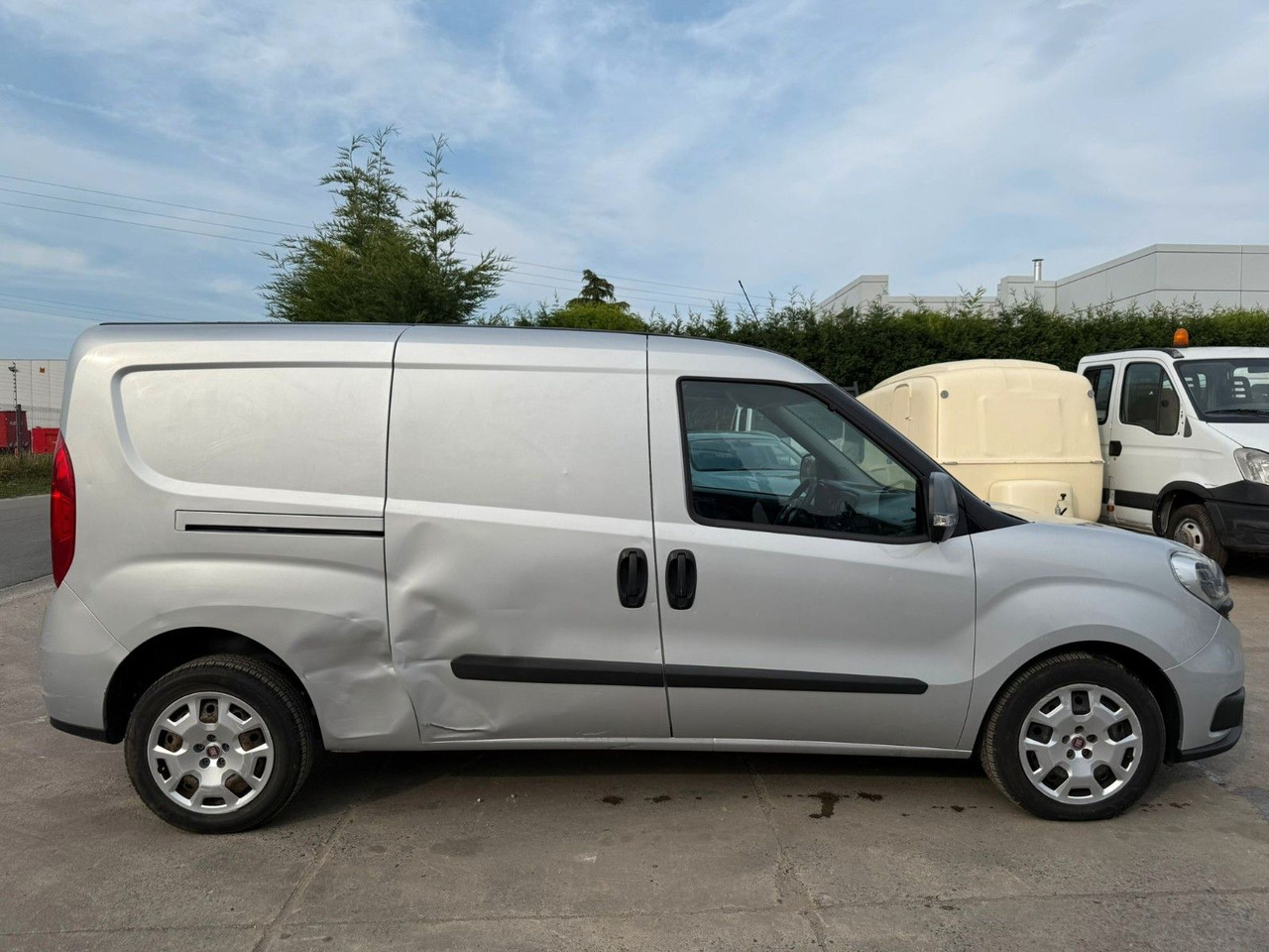 Fiat Doblo Maxi. 1.6 Klima. Navi. Tempomat - Furgoneta pequeña: foto 5 Fiat Doblo Maxi. 1.6 Klima. Navi. Tempomat - Furgoneta pequeña: foto 5