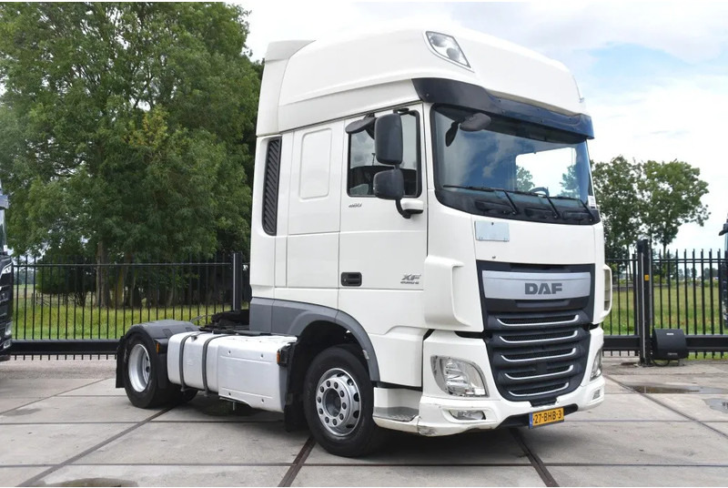 DAF XF 460 SSC 4x2 - EURO 6 - 878 TKM - ACC - AIRCO - 2 x FUEL TANKS - GOOD CONDITION - - Cabeza tractora: foto 1 DAF XF 460 SSC 4x2 - EURO 6 - 878 TKM - ACC - AIRCO - 2 x FUEL TANKS - GOOD CONDITION - - Cabeza tractora: foto 1