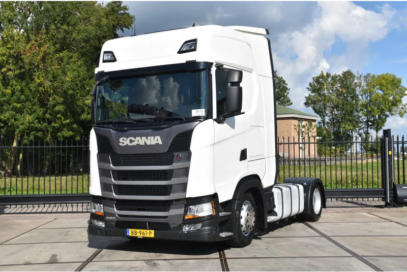 Scania S410 NGS 4x2EB MEGA 95 cm or 103 cm driving height - RETARDER - 806 TKM - FULL AIR - PARK. AIRCO - LEATHER SEATS - 2 x FUEL TANK - Cabeza tractora: foto 2 Scania S410 NGS 4x2EB MEGA 95 cm or 103 cm driving height - RETARDER - 806 TKM - FULL AIR - PARK. AIRCO - LEATHER SEATS - 2 x FUEL TANK - Cabeza tractora: foto 2