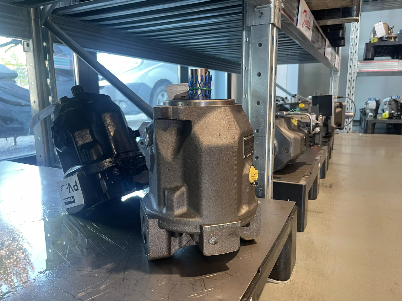 REXROTH A10VSO71DFR1/31L-VPA42N00 - Bomba hidráulica para Equipo de manutención: foto 1 REXROTH A10VSO71DFR1/31L-VPA42N00 - Bomba hidráulica para Equipo de manutención: foto 1