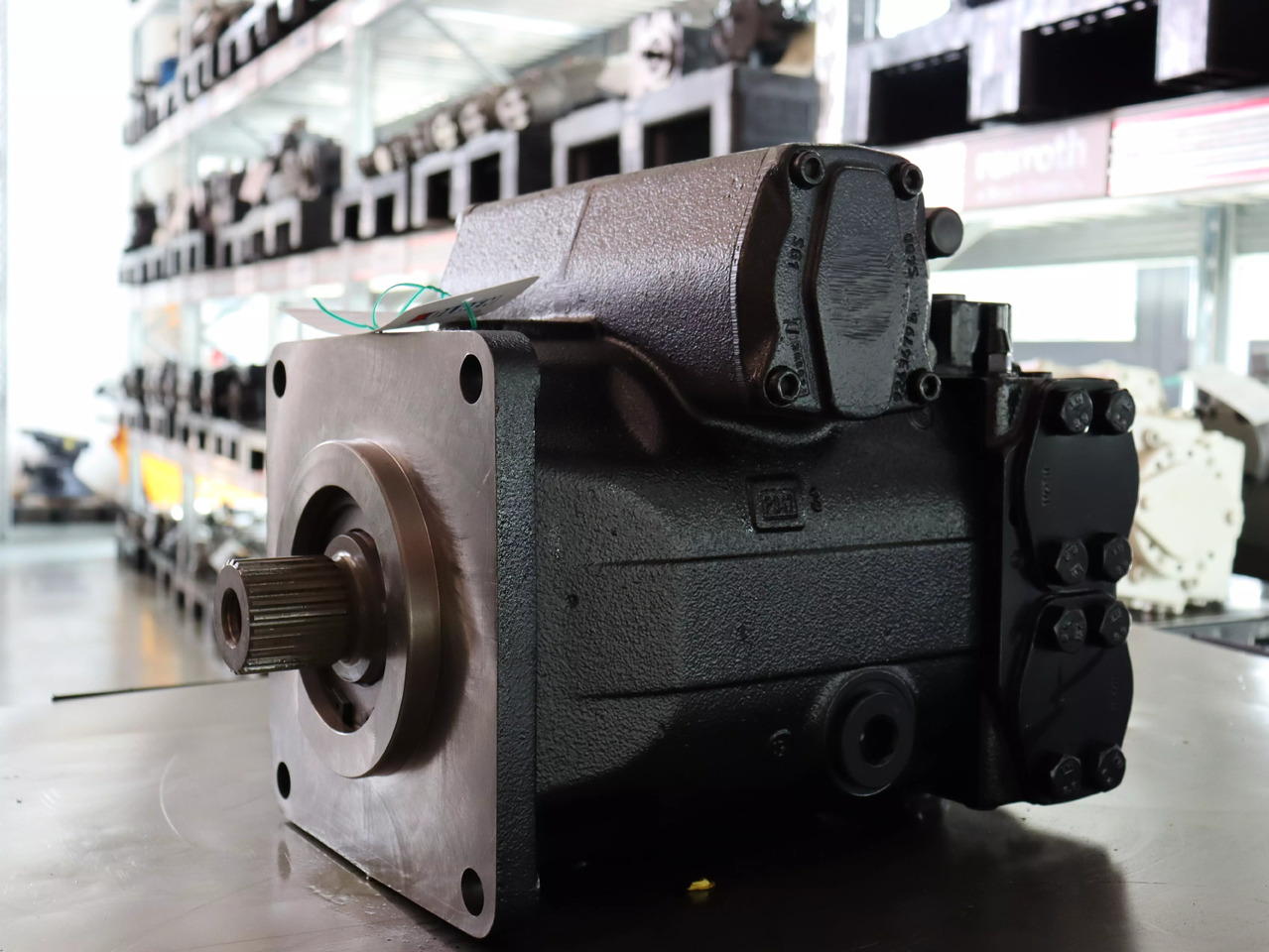 REXROTH A4VG250EP4D1/32L-NZD10F071SP-S - Bomba hidráulica para Equipo de manutención: foto 1 REXROTH A4VG250EP4D1/32L-NZD10F071SP-S - Bomba hidráulica para Equipo de manutención: foto 1