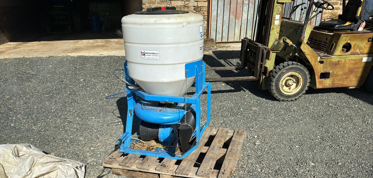 Impolveratore - Maquinaria para fertilización: foto 2 Impolveratore - Maquinaria para fertilización: foto 2