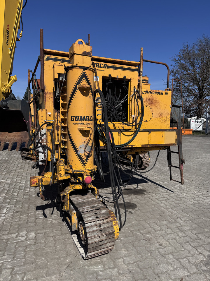 GOMACO GT6300 /Commander III - Pavimentadora de concreto: foto 2 GOMACO GT6300 /Commander III - Pavimentadora de concreto: foto 2