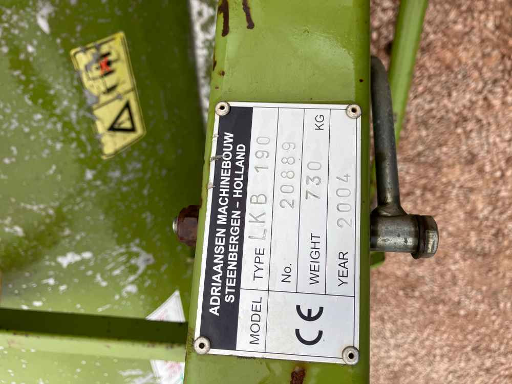 Baselier Baselier LKB 190 2 Row Front Mounted Potato Topper - Cosechadora: foto 2 Baselier Baselier LKB 190 2 Row Front Mounted Potato Topper - Cosechadora: foto 2