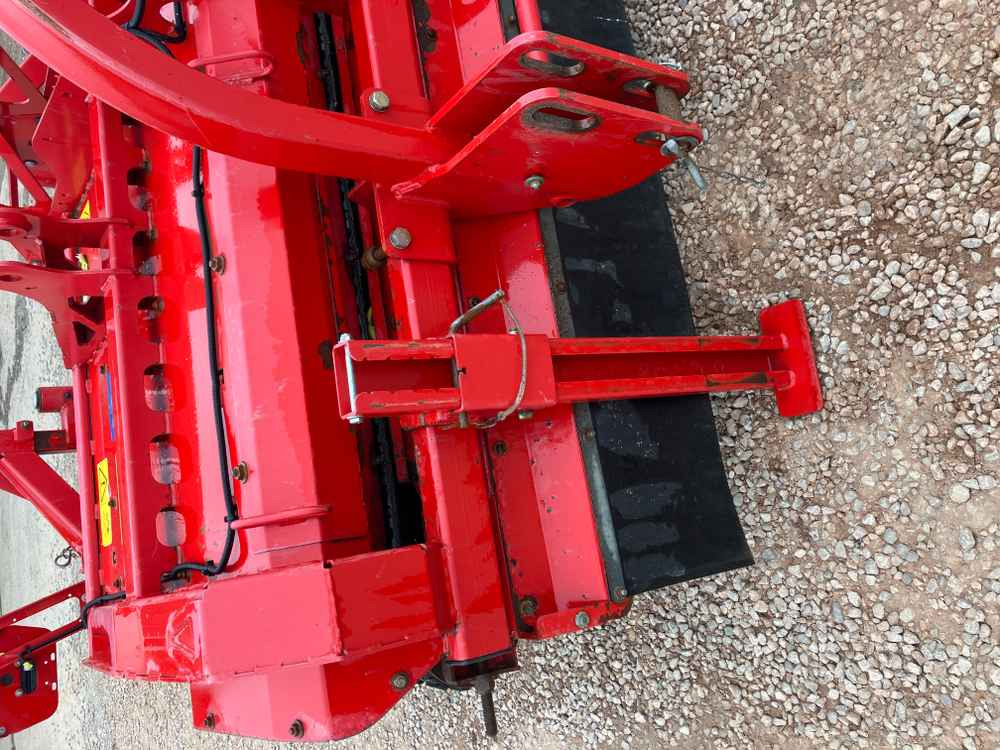 Grimme Grimme HT 210 Front Mounted Self-Propelled Topper - Cosechadora: foto 4 Grimme Grimme HT 210 Front Mounted Self-Propelled Topper - Cosechadora: foto 4