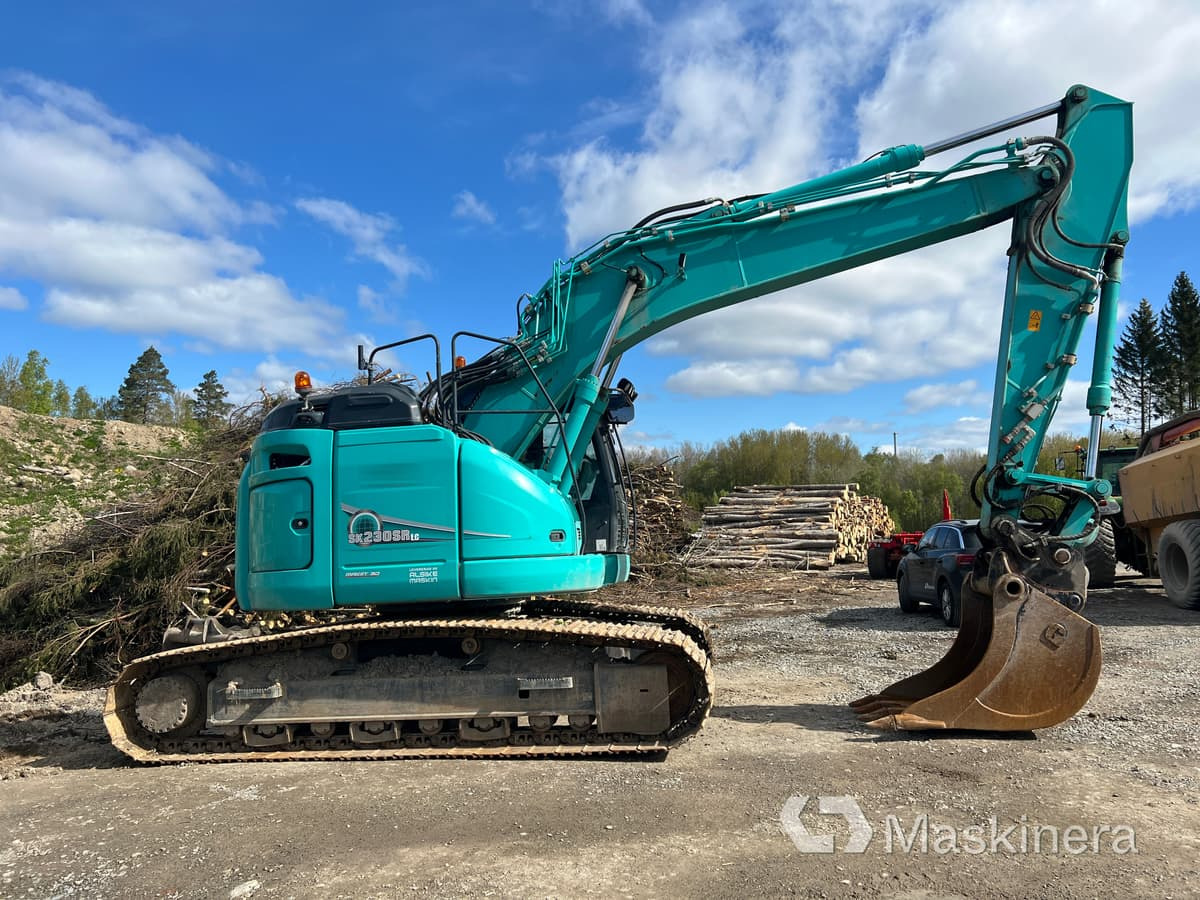 Grävmaskin Kobelco SK230SRLC-5E med tiltrotator & skopor - Excavadora de cadenas: foto 4 Grävmaskin Kobelco SK230SRLC-5E med tiltrotator & skopor - Excavadora de cadenas: foto 4