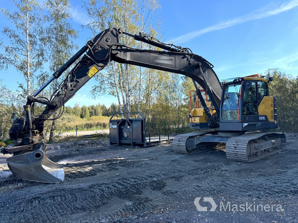 Grävmaskin Volvo ECR235EL - Excavadora de cadenas: foto 1 Grävmaskin Volvo ECR235EL - Excavadora de cadenas: foto 1