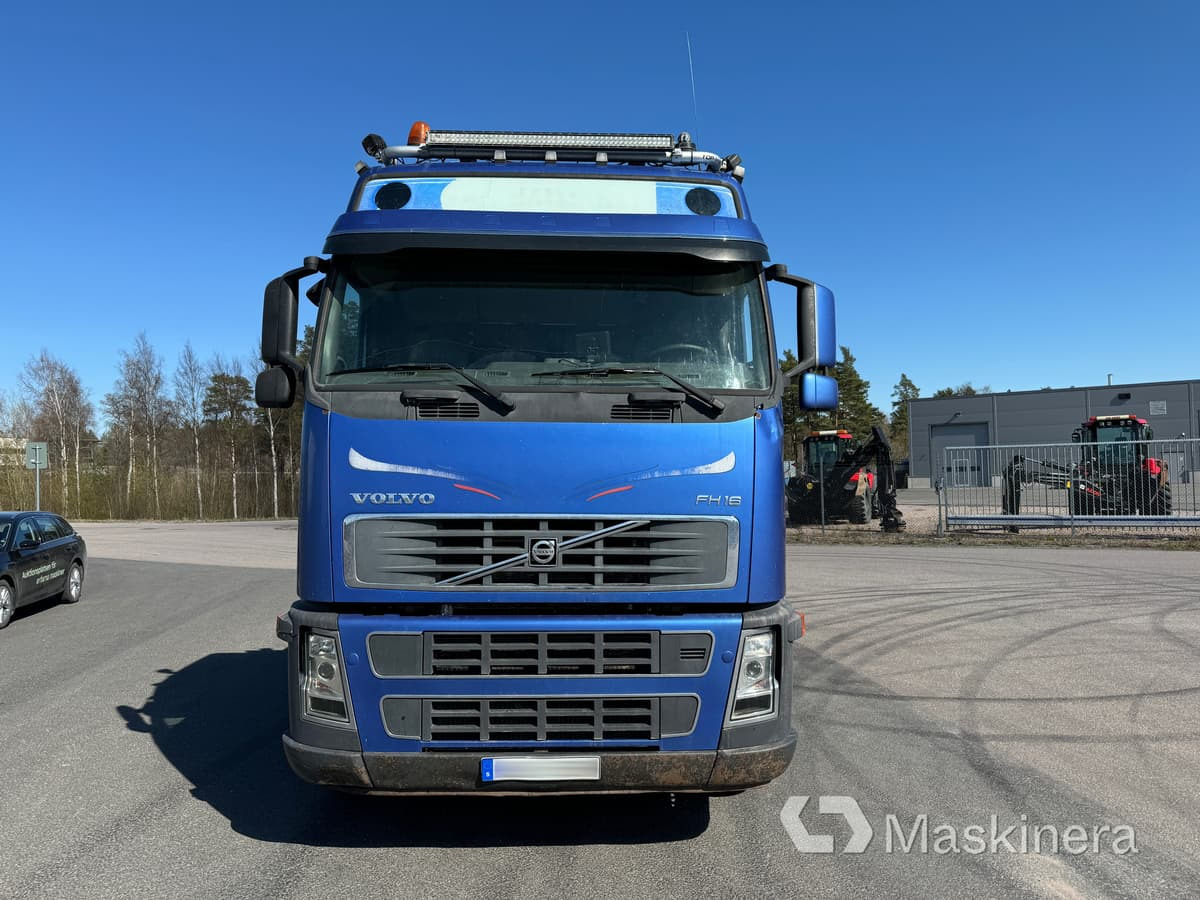 Lastväxlare Volvo FH16 tandemdrift - Camión multibasculante: foto 2 Lastväxlare Volvo FH16 tandemdrift - Camión multibasculante: foto 2