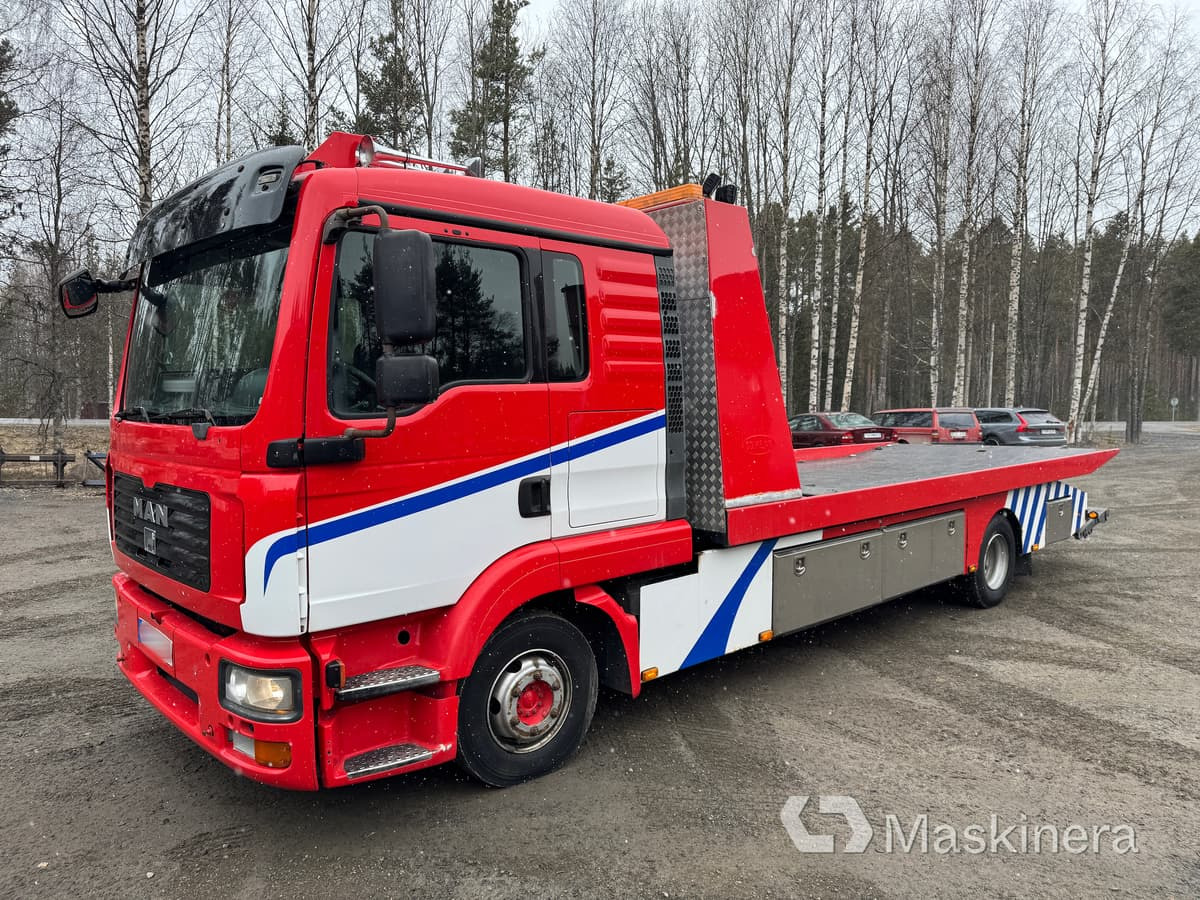 MAN TGL12.240 4X2 BL Bärgningsbil MAN TGL 12.240 4X2 BL - Grua de remolque autos: foto 1 MAN TGL12.240 4X2 BL Bärgningsbil MAN TGL 12.240 4X2 BL - Grua de remolque autos: foto 1