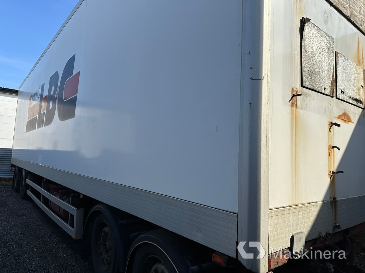 Skåpsläp Närko D4HB13N62 - Otros maquinaria: foto 3 Skåpsläp Närko D4HB13N62 - Otros maquinaria: foto 3