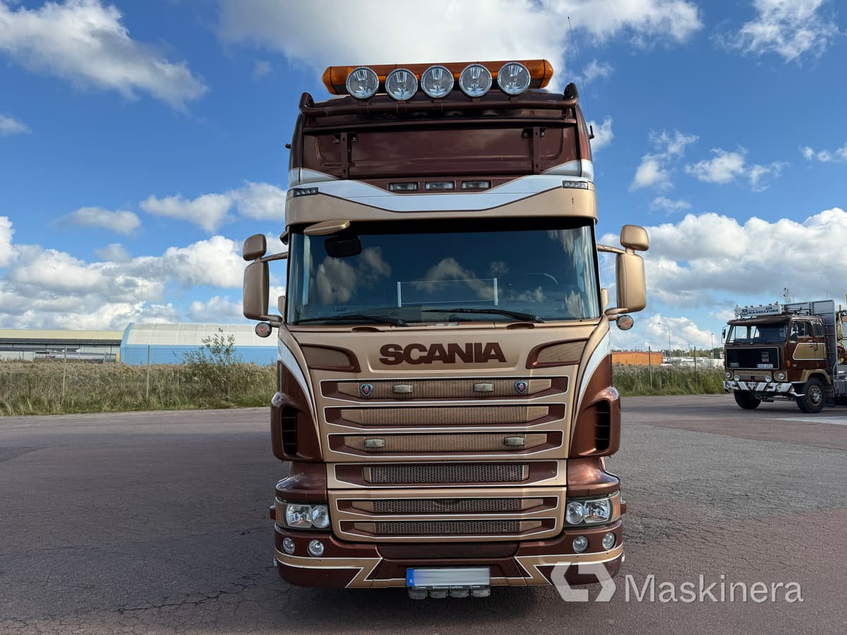 Camión caja cerrada Scania R560 Skåpbil Scania R560: foto 8 Camión caja cerrada Scania R560 Skåpbil Scania R560: foto 8