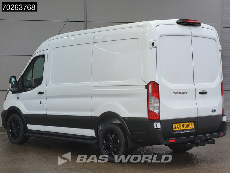 Ford Transit 130pk L2H2 Nieuw! Black Edition Raptor Grill Trekhaak Airco Cruise Camera Parkeersensoren 10m3 Airco Trekhaak Cruise control - Furgoneta pequeña: foto 2 Ford Transit 130pk L2H2 Nieuw! Black Edition Raptor Grill Trekhaak Airco Cruise Camera Parkeersensoren 10m3 Airco Trekhaak Cruise control - Furgoneta pequeña: foto 2