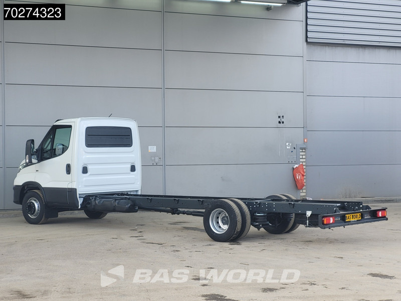 Iveco Daily 72C18 3.0L Automaat 510WB Luchtvering ACC Camera Chassis Cabine Fahrgestell Airco - Furgoneta: foto 2 Iveco Daily 72C18 3.0L Automaat 510WB Luchtvering ACC Camera Chassis Cabine Fahrgestell Airco - Furgoneta: foto 2