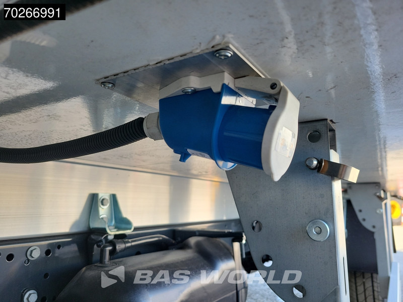 Furgoneta frigorifica nuevo Iveco Daily 35S18 3.0L Koelwagen Vriezer Thermoking V-200 MAX 220V stekker -18 LED Navi Airco ACC Koel Koeler Kühler Kühlwagen Kühlkoffer Vr: foto 8