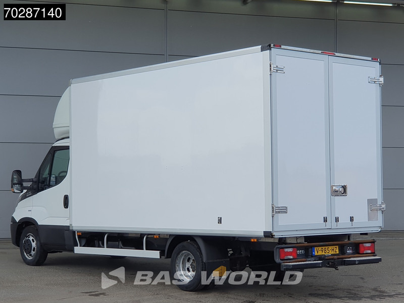 Iveco Daily 40C18 3.0L Automaat Bakwagen Navi Airco Cruise Euro6 Schuifzeilen Plane Meubelbak Koffer 21m3 Airco Trekhaak Cruise control - Furgoneta caja cerrada: foto 3 Iveco Daily 40C18 3.0L Automaat Bakwagen Navi Airco Cruise Euro6 Schuifzeilen Plane Meubelbak Koffer 21m3 Airco Trekhaak Cruise control - Furgoneta caja cerrada: foto 3