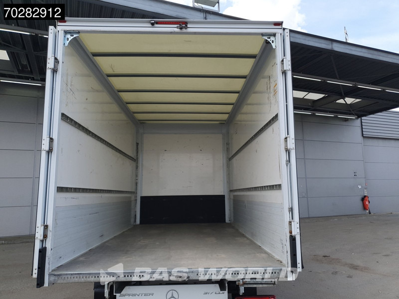 Mercedes-Benz Sprinter 317 CDI Automaat Bakwagen 170PK Achterdeuren Airco Camera Euro6 Meubelbak Koffer 21m3 Airco - Furgoneta caja cerrada: foto 3 Mercedes-Benz Sprinter 317 CDI Automaat Bakwagen 170PK Achterdeuren Airco Camera Euro6 Meubelbak Koffer 21m3 Airco - Furgoneta caja cerrada: foto 3