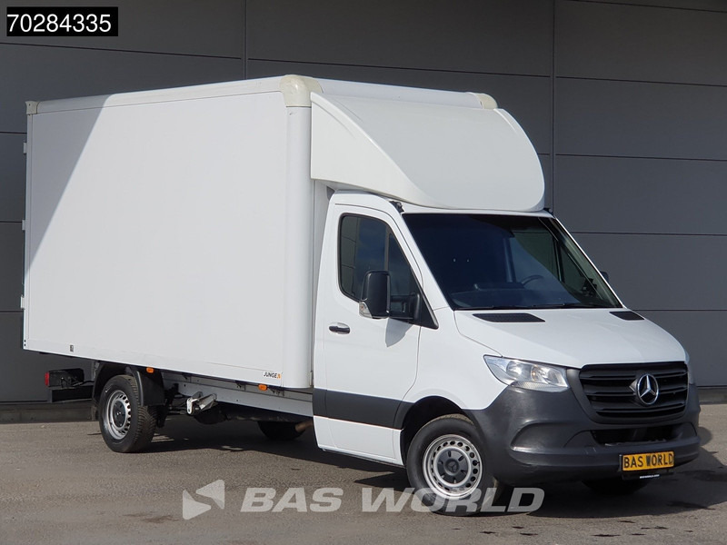 Mercedes-Benz Sprinter 317 CDI Automaat Bakwagen Achterdeuren 170PK Airco Camera Euro6 Meubelbak Koffer 21m3 Airco - Furgoneta caja cerrada: foto 3 Mercedes-Benz Sprinter 317 CDI Automaat Bakwagen Achterdeuren 170PK Airco Camera Euro6 Meubelbak Koffer 21m3 Airco - Furgoneta caja cerrada: foto 3
