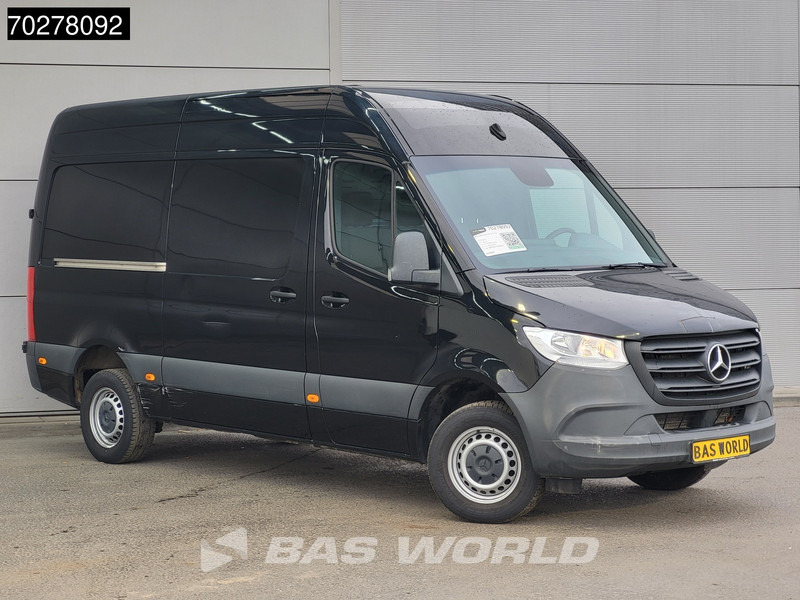 Mercedes-Benz Sprinter 317 CDI Automaat L2H2 3500KG Trekhaak 170PK Airco Camera MBUX CarPlay Euro6 L2 10m3 Airco Trekhaak - Furgón: foto 5 Mercedes-Benz Sprinter 317 CDI Automaat L2H2 3500KG Trekhaak 170PK Airco Camera MBUX CarPlay Euro6 L2 10m3 Airco Trekhaak - Furgón: foto 5