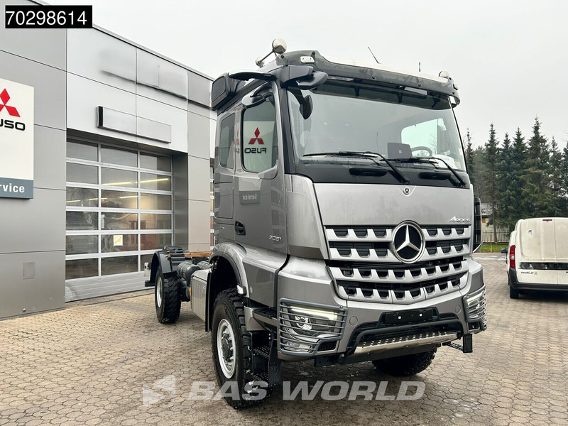 Mercedes-Benz Acrocs 2051 Arocs 4X4 NEW 4x4 chassis! Camper base Steel suspension Big-Axle Automatic Euro 6 - Camión chasis: foto 3 Mercedes-Benz Acrocs 2051 Arocs 4X4 NEW 4x4 chassis! Camper base Steel suspension Big-Axle Automatic Euro 6 - Camión chasis: foto 3