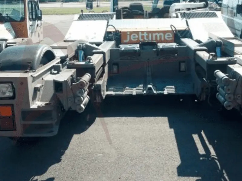 GOLDHOFER AST-2 - Remolcador de aviones: foto 1 GOLDHOFER AST-2 - Remolcador de aviones: foto 1