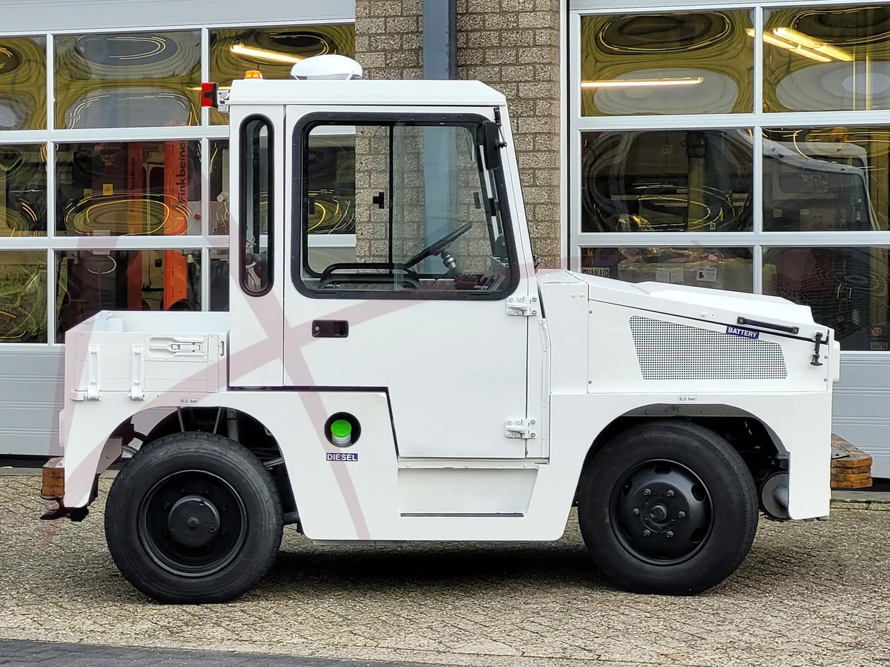 ROFAN ZD6 - Tractor de equipaje: foto 1 ROFAN ZD6 - Tractor de equipaje: foto 1