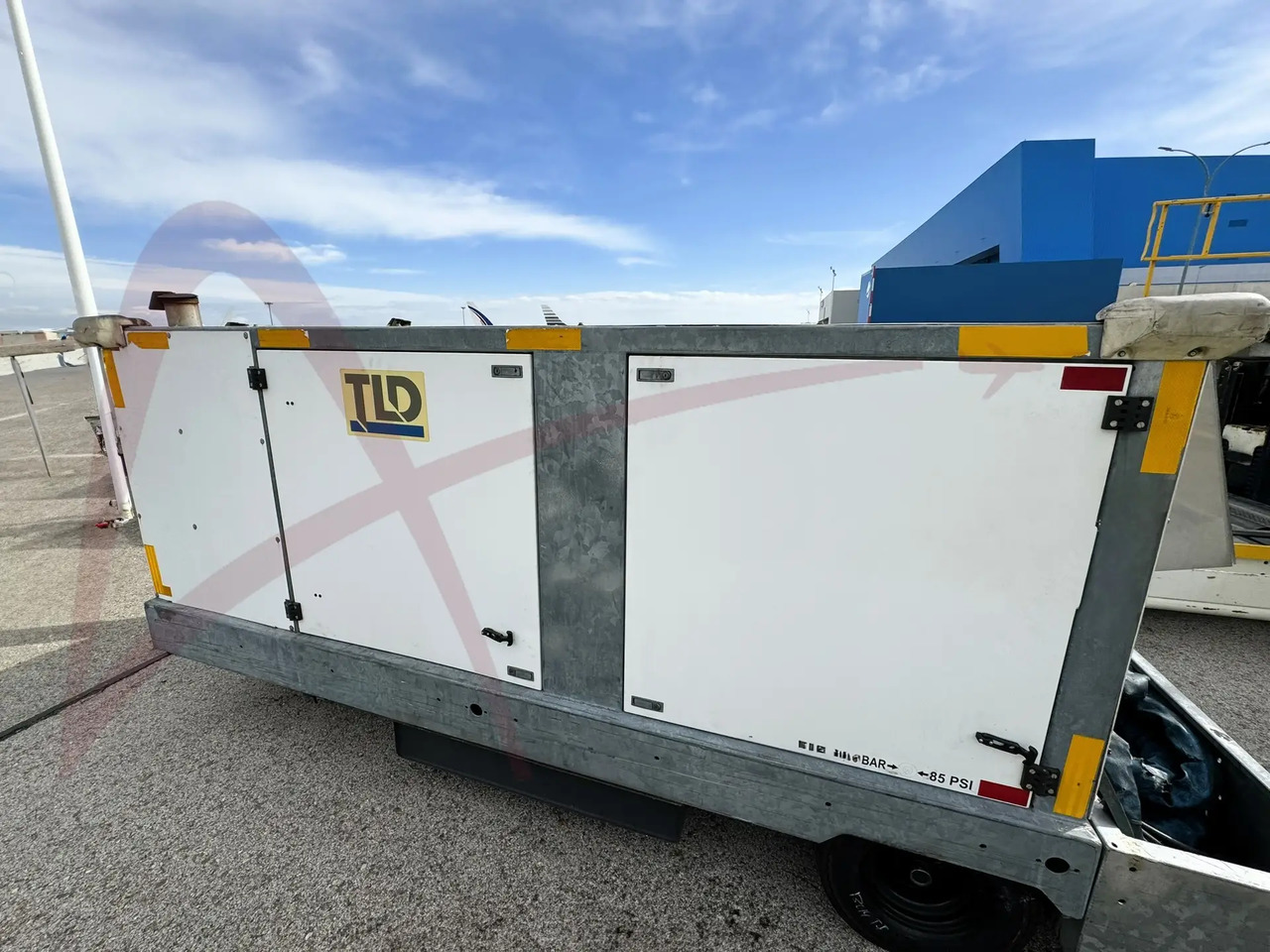 TLD GPU-4120-T-CUP-28 - Unidad de potencia en tierra: foto 1 TLD GPU-4120-T-CUP-28 - Unidad de potencia en tierra: foto 1