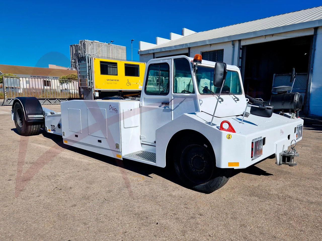 TLD TPX-200-MT - Remolcador de aviones: foto 2 TLD TPX-200-MT - Remolcador de aviones: foto 2