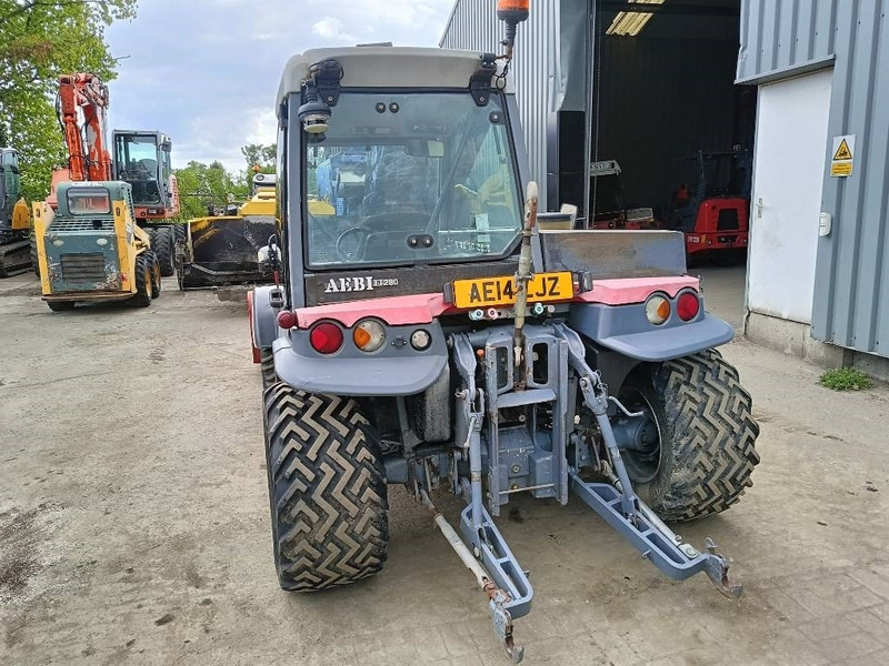 Aebi TT280 aebi tt280 terratrac maaier tractor mower - Tractor: foto 4 Aebi TT280 aebi tt280 terratrac maaier tractor mower - Tractor: foto 4