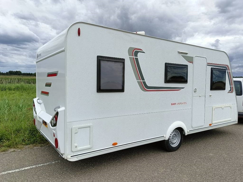 Sterckeman v21 easy 496 pe kids 5-6 m caravan 2021 airco! - Autocaravana: foto 5 Sterckeman v21 easy 496 pe kids 5-6 m caravan 2021 airco! - Autocaravana: foto 5