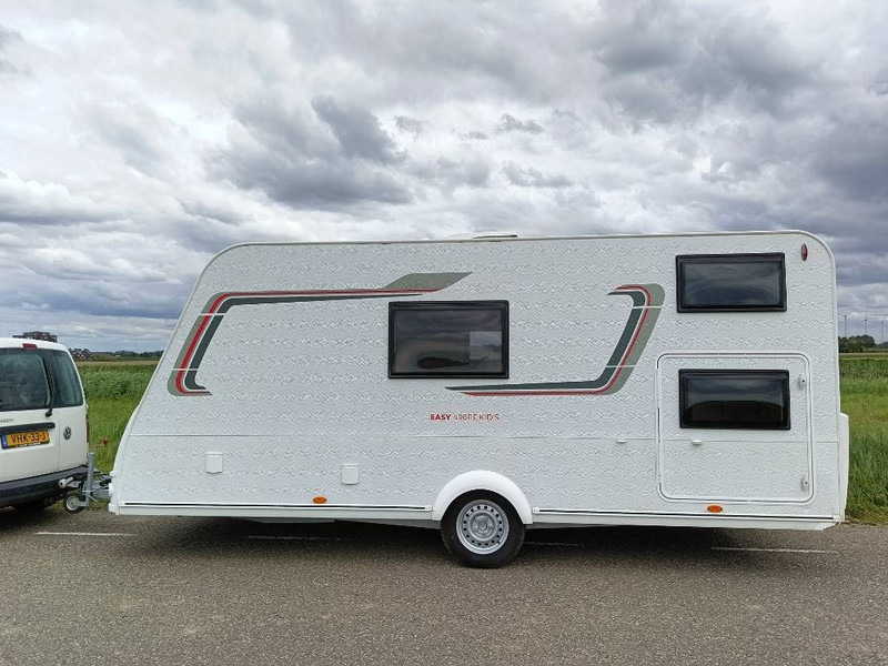 Sterckeman v21 easy 496 pe kids 5-6 m caravan 2021 airco! - Autocaravana: foto 1 Sterckeman v21 easy 496 pe kids 5-6 m caravan 2021 airco! - Autocaravana: foto 1