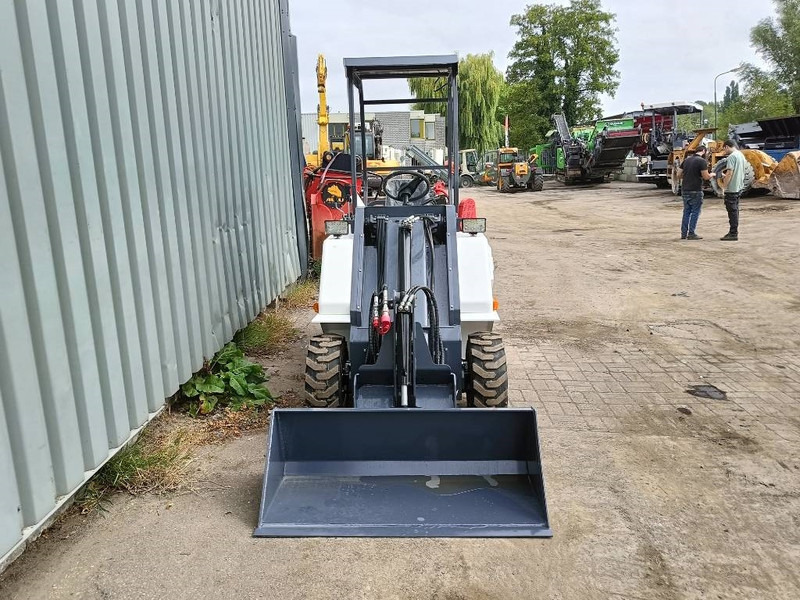 Captok CK - S30T shovel loader minishovel wiellader - Minicargadora de cadenas: foto 2 Captok CK - S30T shovel loader minishovel wiellader - Minicargadora de cadenas: foto 2