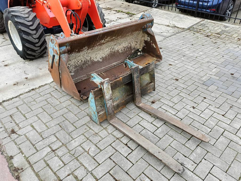 Cargadora de ruedas Kubota R 520 shovel wiellader loader lader met bak/vorken: foto 20