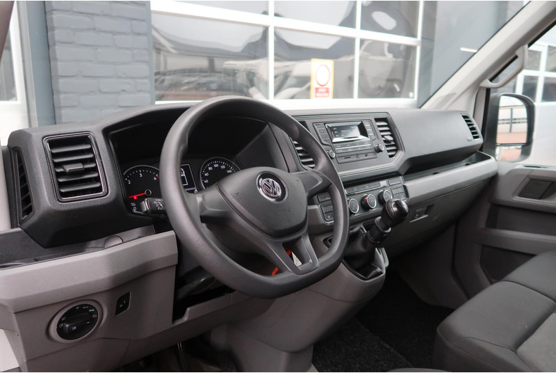 Volkswagen Crafter 35 2.0 TDI LAADKLEP/ AIRCO/ CRUISE - Furgoneta caja cerrada: foto 2 Volkswagen Crafter 35 2.0 TDI LAADKLEP/ AIRCO/ CRUISE - Furgoneta caja cerrada: foto 2