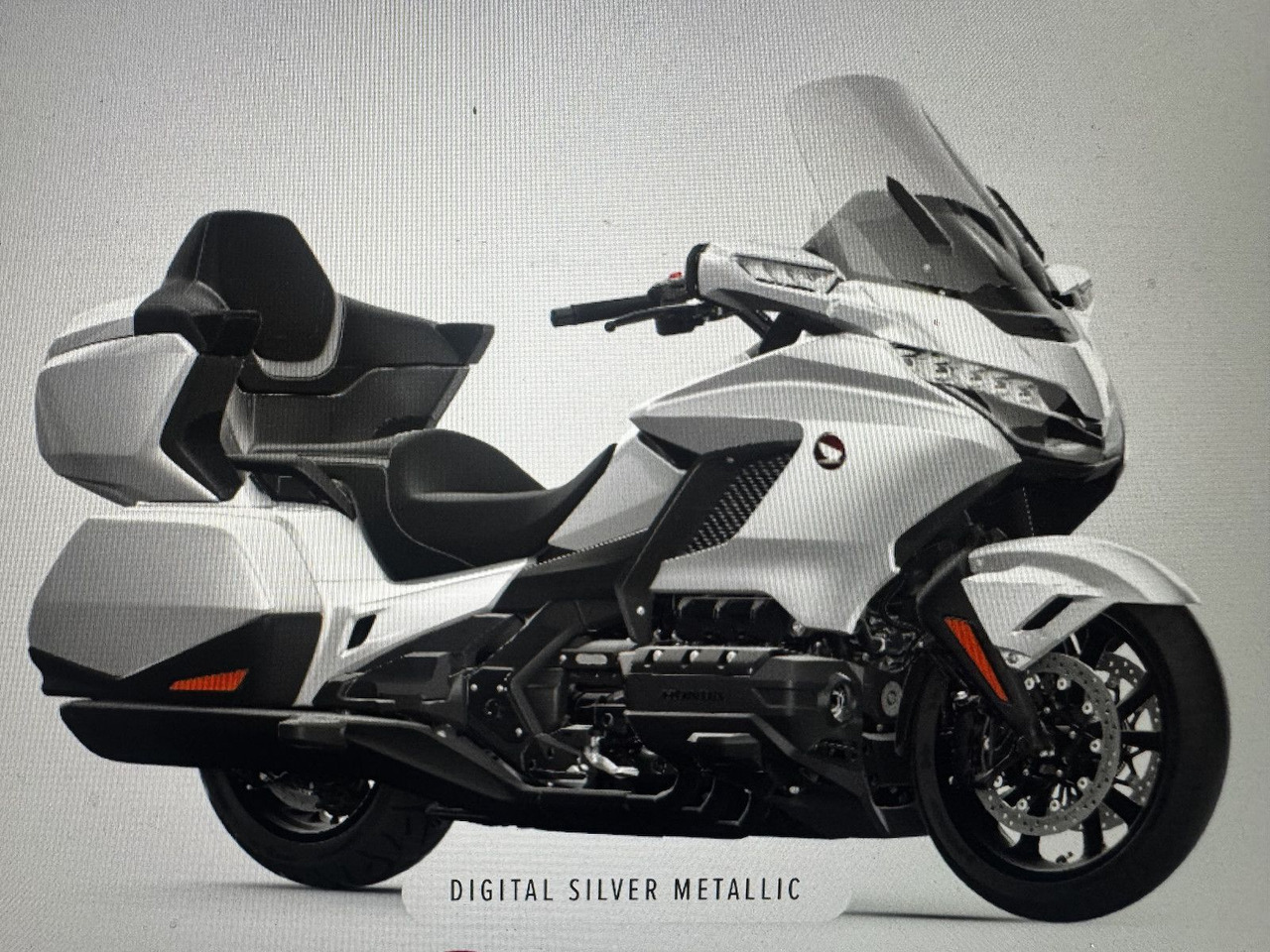Honda Goldwing GL 1800 DCT Tour 50th Anniversary - Motocicleta: foto 1 Honda Goldwing GL 1800 DCT Tour 50th Anniversary - Motocicleta: foto 1