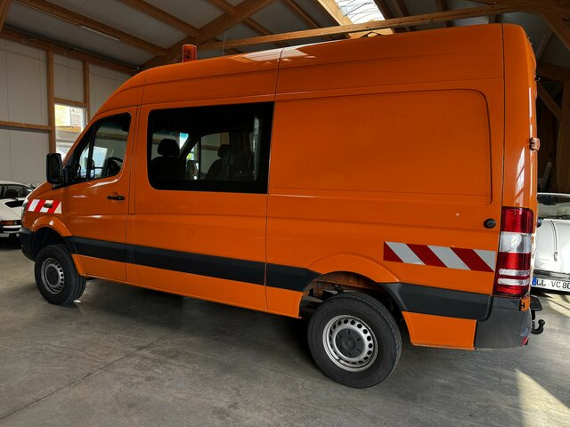 MERCEDES-BENZ Sprinter 316 CDI 4x4 Allrad L2H2 1. Hand! - Furgón: foto 2 MERCEDES-BENZ Sprinter 316 CDI 4x4 Allrad L2H2 1. Hand! - Furgón: foto 2