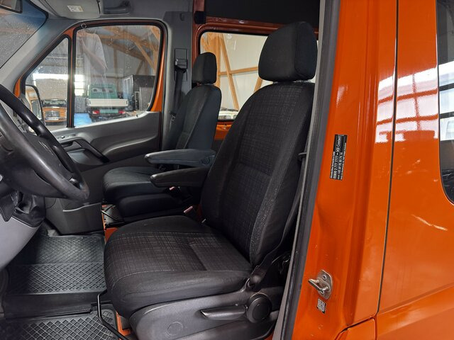 MERCEDES-BENZ Sprinter 316 CDI 4x4 Allrad L2H2 1. Hand! - Furgón, Furgoneta combi: foto 4 MERCEDES-BENZ Sprinter 316 CDI 4x4 Allrad L2H2 1. Hand! - Furgón, Furgoneta combi: foto 4