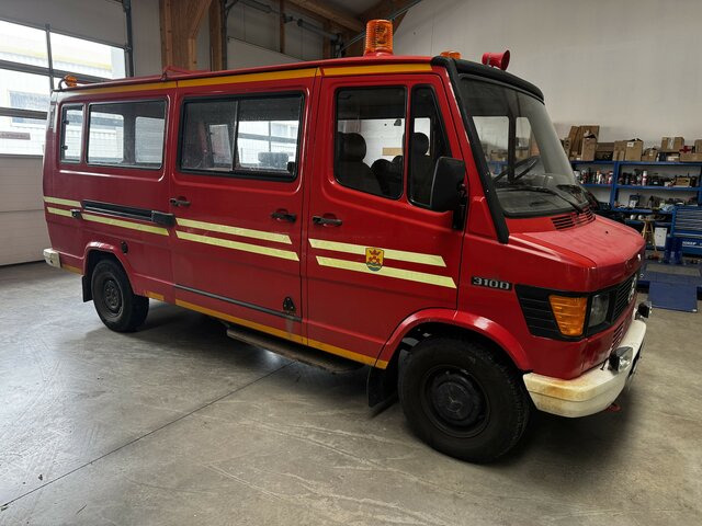 MERCEDES-BENZ T1 310 D Bremer Kombi Feuerwehr1. Hand - Coche: foto 2 MERCEDES-BENZ T1 310 D Bremer Kombi Feuerwehr1. Hand - Coche: foto 2