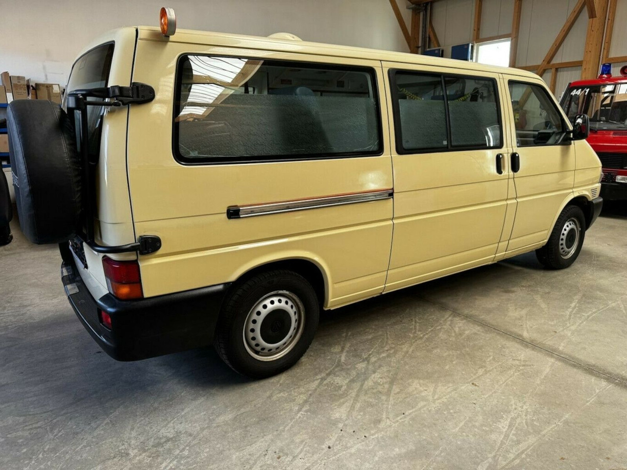 Volkswagen T4 2.5 TDI Syncro 4x4 lang 1. Hand! - Furgoneta de pasajeros: foto 5 Volkswagen T4 2.5 TDI Syncro 4x4 lang 1. Hand! - Furgoneta de pasajeros: foto 5
