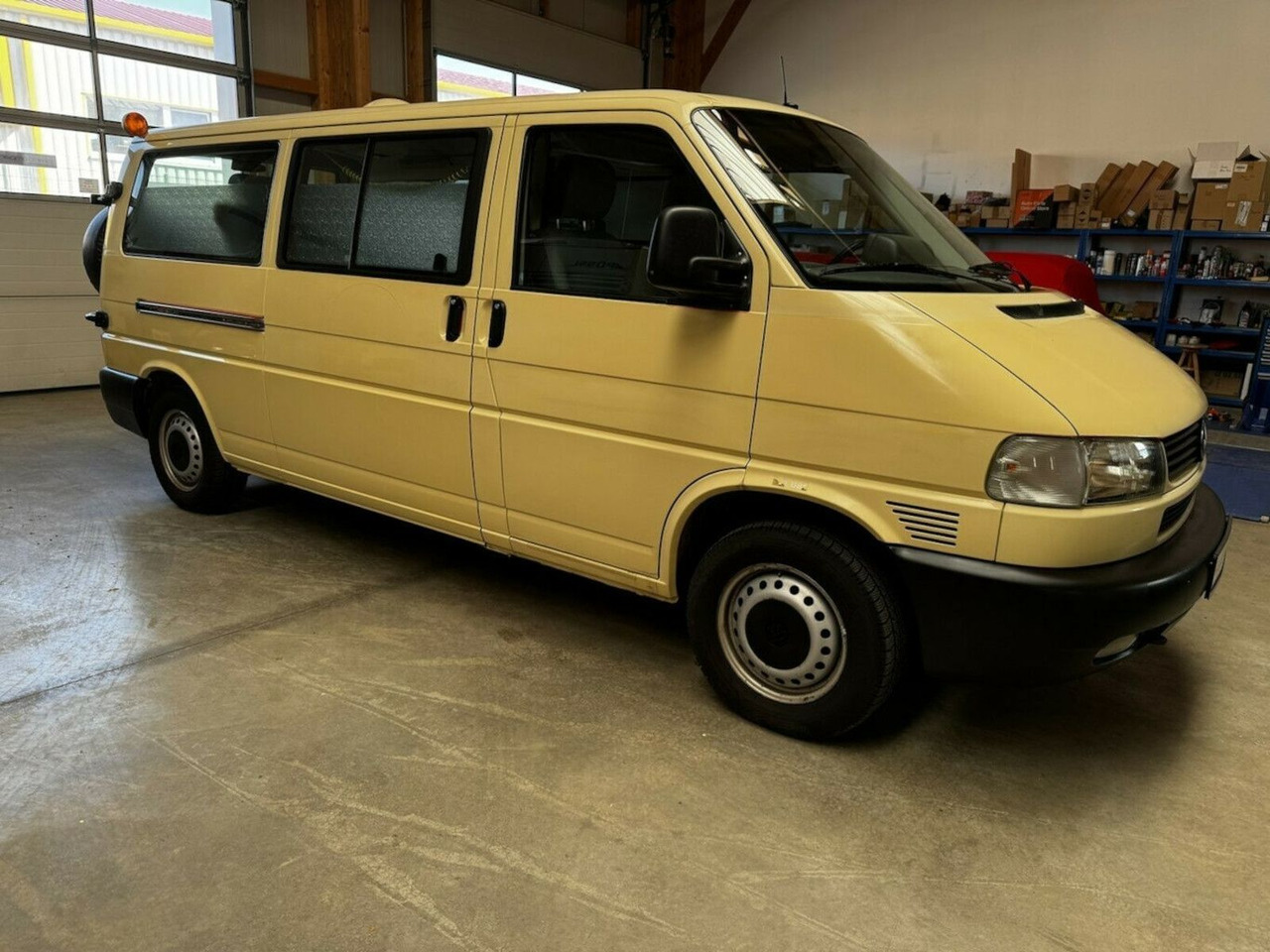 Volkswagen T4 2.5 TDI Syncro 4x4 lang 1. Hand! - Furgoneta de pasajeros: foto 4 Volkswagen T4 2.5 TDI Syncro 4x4 lang 1. Hand! - Furgoneta de pasajeros: foto 4